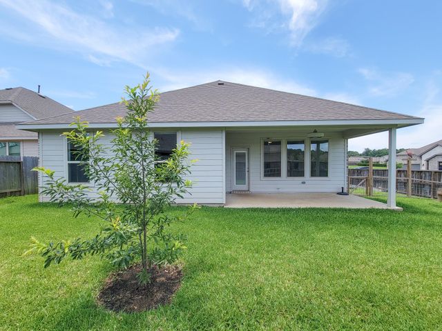 907 Youth Water Road, Montgomery, TX 77316