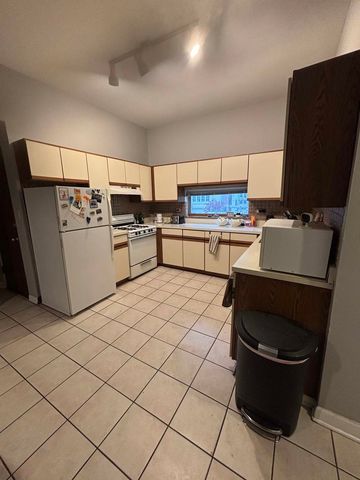 2682 N Orchard Street 1R, Chicago, IL 60614