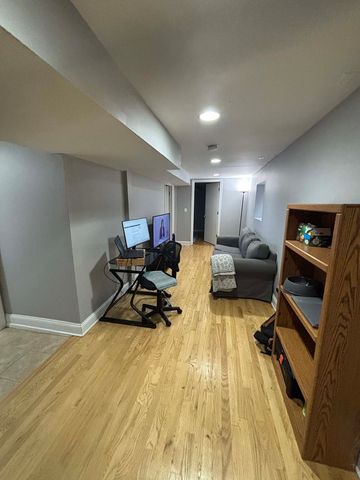2682 N Orchard Street 1R, Chicago, IL 60614