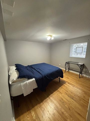 2682 N Orchard Street 1R, Chicago, IL 60614
