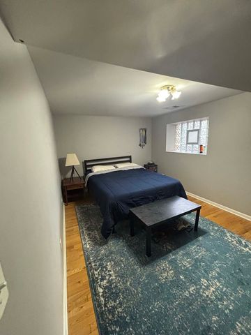 2682 N Orchard Street 1R, Chicago, IL 60614