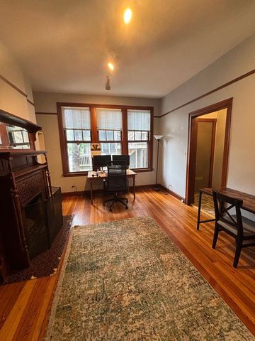 2682 N Orchard Street 1R, Chicago, IL 60614