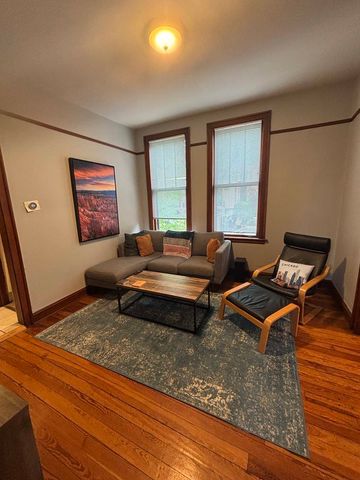 2682 N Orchard Street 1R, Chicago, IL 60614
