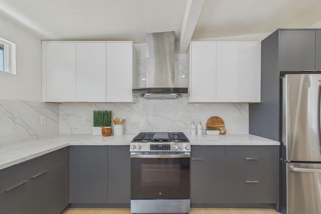 5667 Greenridge Road, Castro Valley, CA 94552