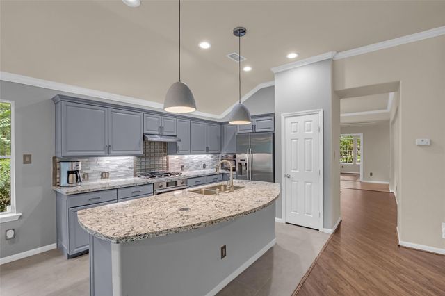 43 Hermit Thrush Place, The Woodlands, TX 77382