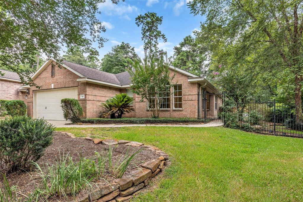 43 Hermit Thrush Place, The Woodlands, TX 77382