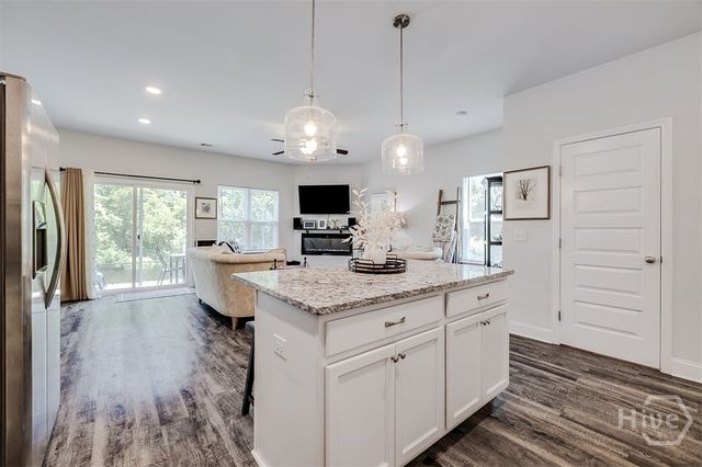 41 Leaf Court, Richmond Hill, GA 31321