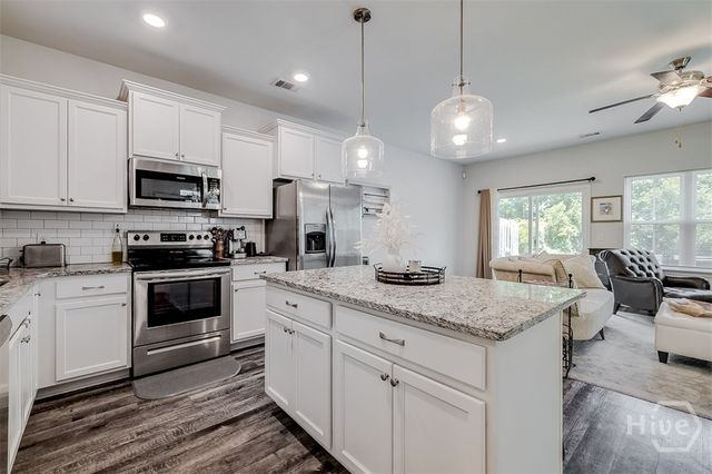 41 Leaf Court, Richmond Hill, GA 31321