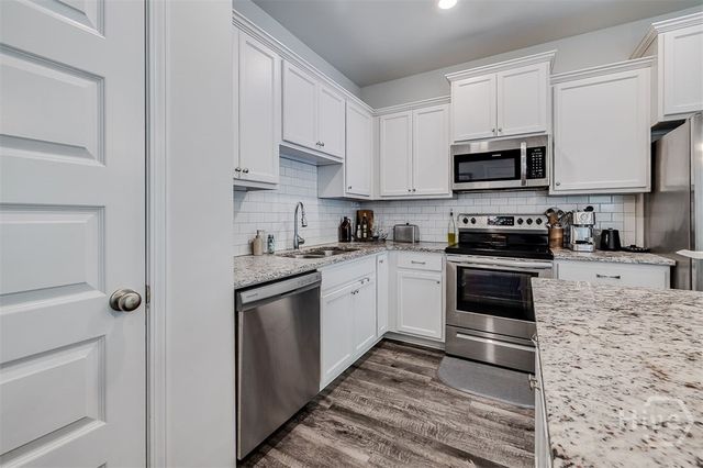 41 Leaf Court, Richmond Hill, GA 31321