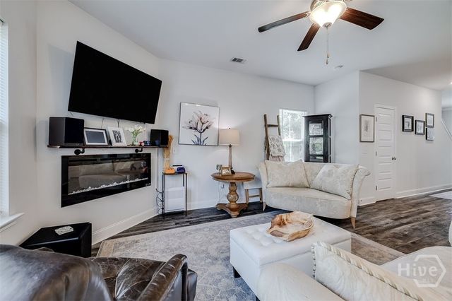 41 Leaf Court, Richmond Hill, GA 31321