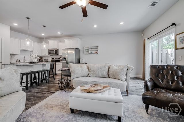 41 Leaf Court, Richmond Hill, GA 31321