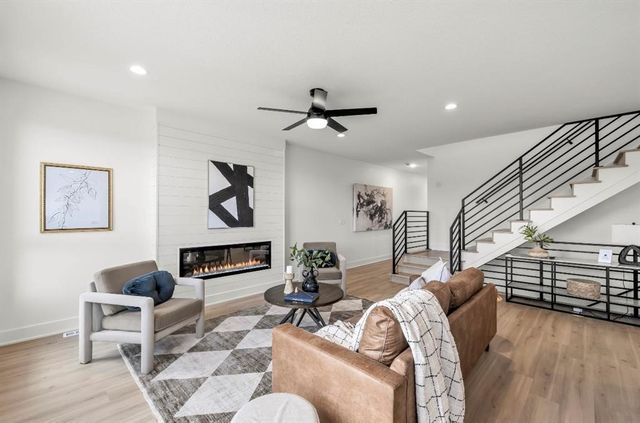 9364 Brooks Place, Norwalk, IA 50211