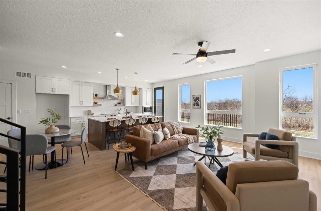 9364 Brooks Place, Norwalk, IA 50211