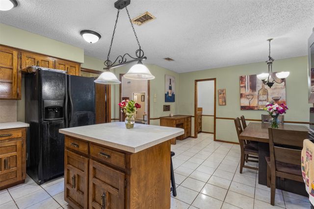 1617 Westridge Drive, Hurst, TX 76054