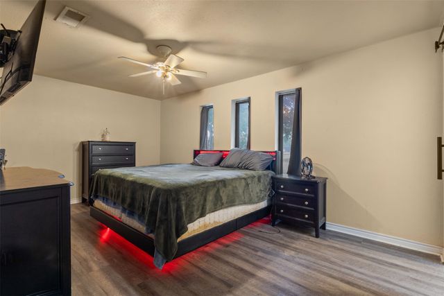 1617 Westridge Drive, Hurst, TX 76054