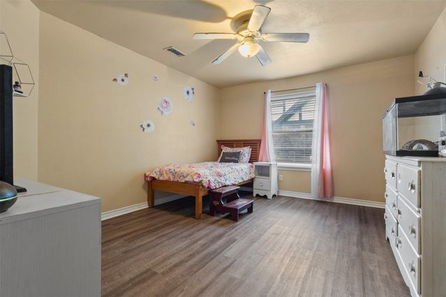 1617 Westridge Drive, Hurst, TX 76054