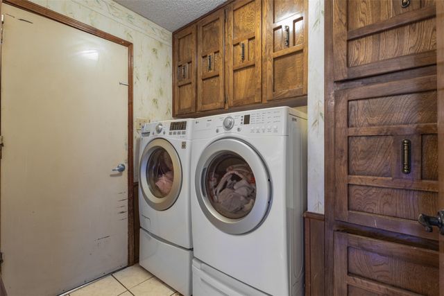 1617 Westridge Drive, Hurst, TX 76054