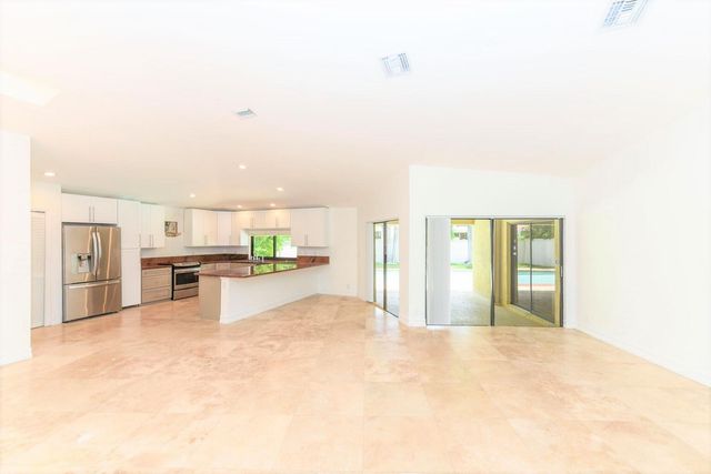 330 NE 26th Street, Boca Raton, FL 33431