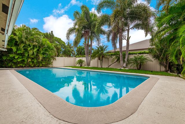 330 NE 26th Street, Boca Raton, FL 33431