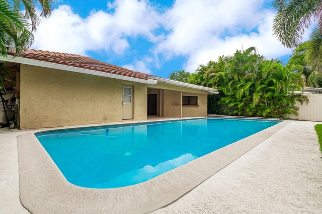 330 NE 26th Street, Boca Raton, FL 33431