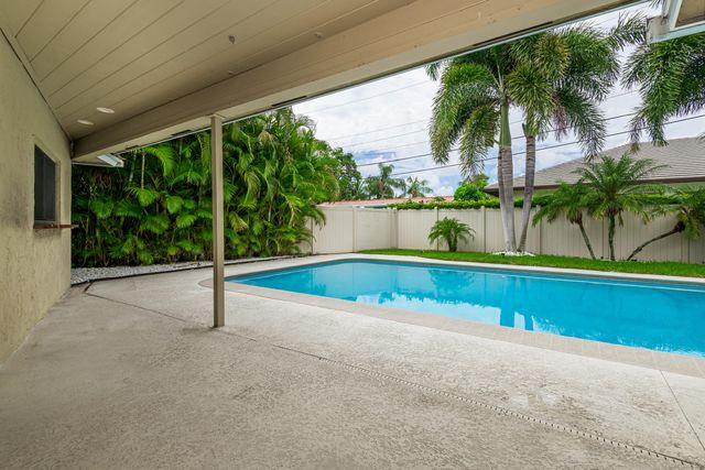 330 NE 26th Street, Boca Raton, FL 33431