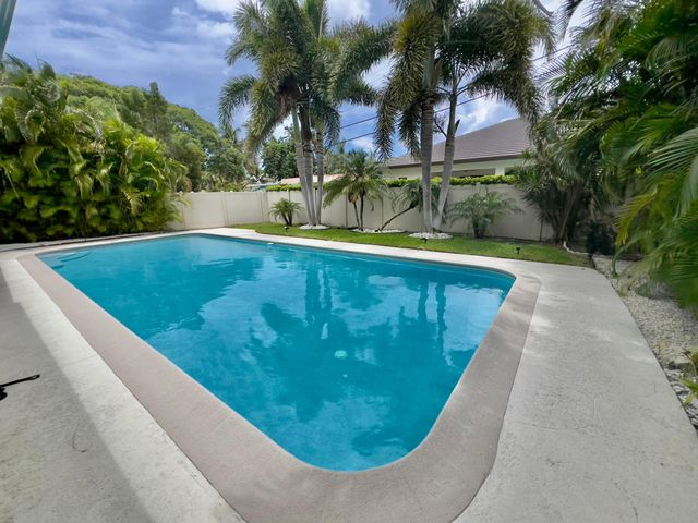 330 NE 26th Street, Boca Raton, FL 33431