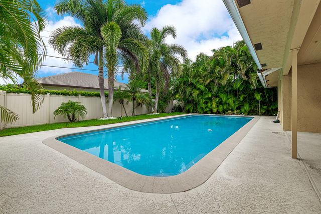 330 NE 26th Street, Boca Raton, FL 33431