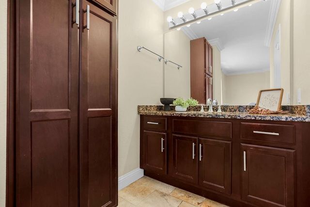 700 E 8th Street 5K, Kansas City, MO 64106