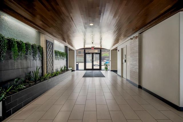 700 E 8th Street 5K, Kansas City, MO 64106