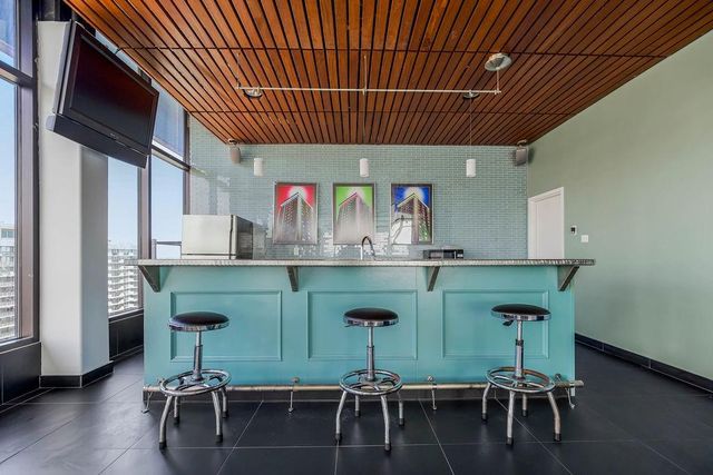 700 E 8th Street 5K, Kansas City, MO 64106