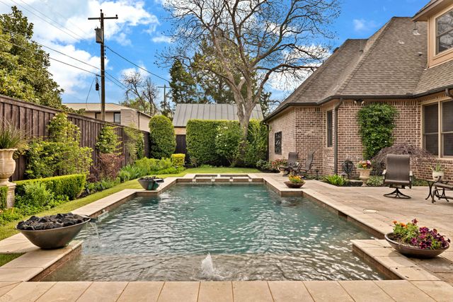 6247 Lupton Drive, Dallas, TX 75225