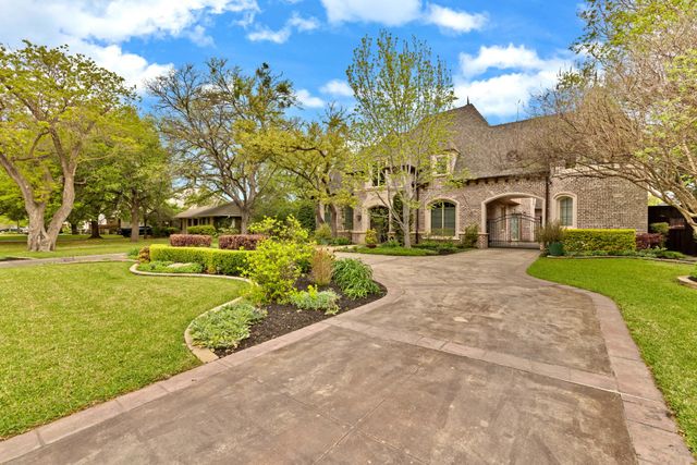 6247 Lupton Drive, Dallas, TX 75225