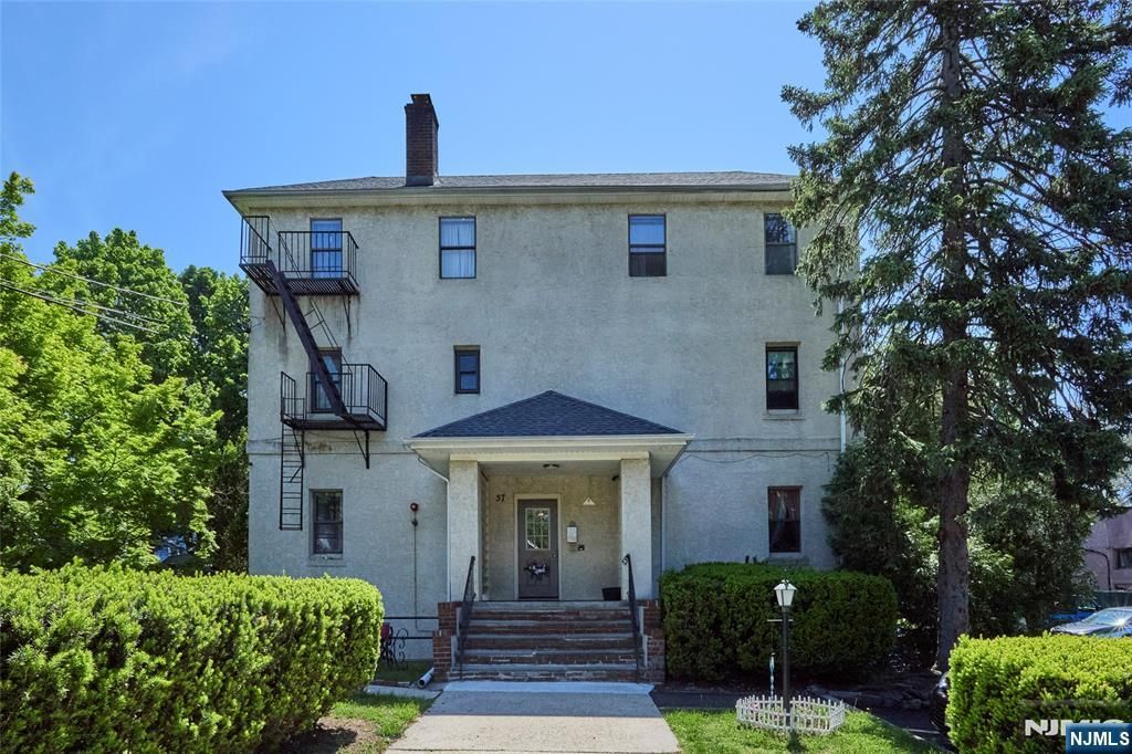 57 Brookway Avenue 2D, Englewood, NJ 07631