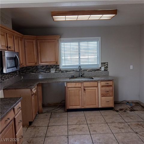 6721 Tiffollo Lane, Las Vegas, NV 89156