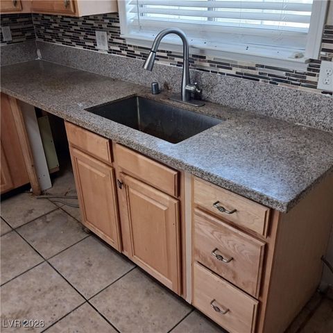 6721 Tiffollo Lane, Las Vegas, NV 89156