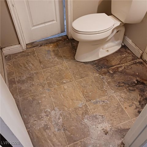 6721 Tiffollo Lane, Las Vegas, NV 89156