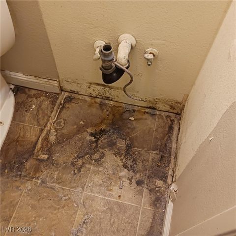 6721 Tiffollo Lane, Las Vegas, NV 89156