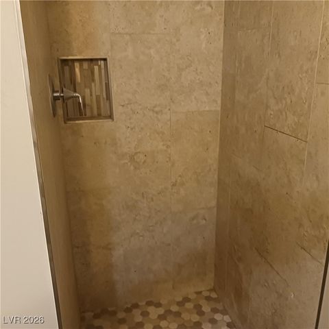 6721 Tiffollo Lane, Las Vegas, NV 89156