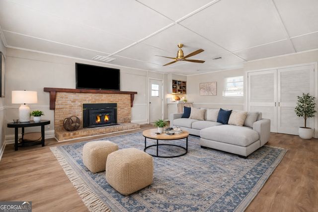 4975 Brawner Lake Drive, Austell, GA 30106