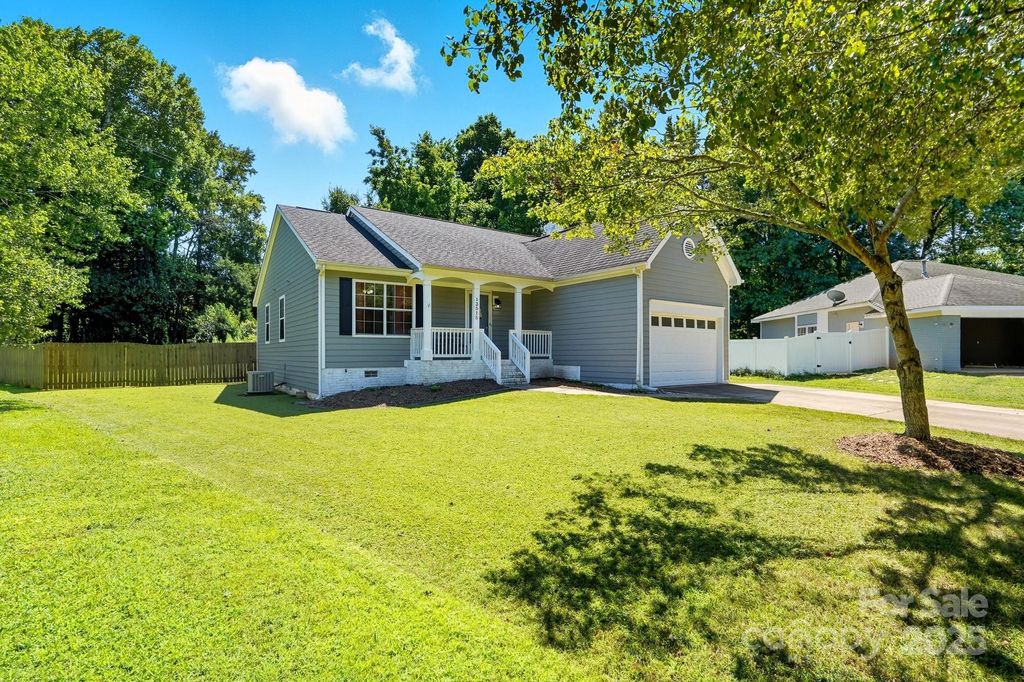 13515 Silver King Court, Huntersville, NC 28078