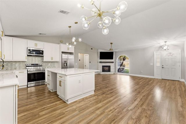 703 SCOTT LAKE VILLAGE S, Lakeland, FL 33813