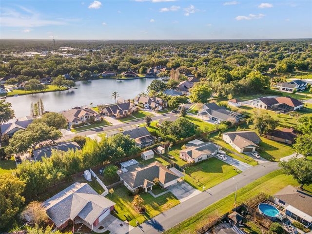 703 SCOTT LAKE VILLAGE S, Lakeland, FL 33813