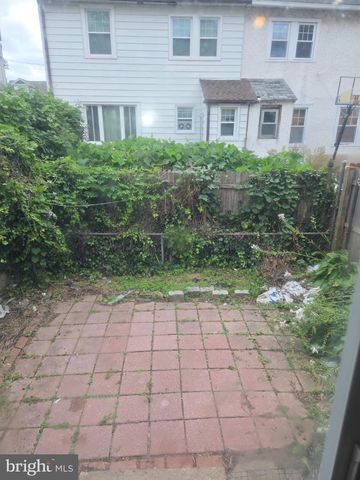 523 WINFIELD AVE, Upper Darby, PA 19082