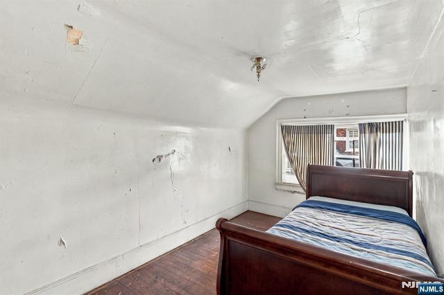 523-525 Lake, Newark, NJ 07104