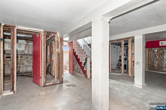 523-525 Lake, Newark, NJ 07104
