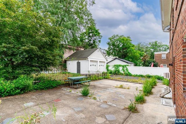 523-525 Lake, Newark, NJ 07104