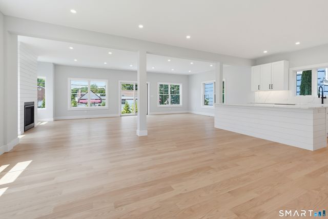 519 Newfield Avenue, Stamford, CT 06905