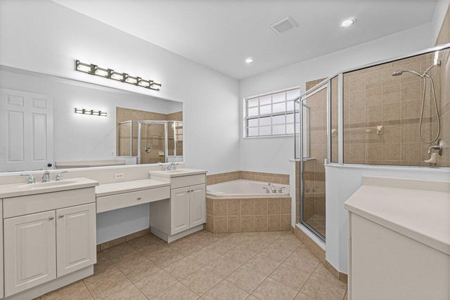 118 Lancaster Road, Boynton Beach, FL 33426