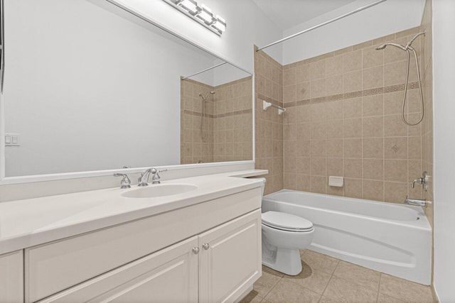 118 Lancaster Road, Boynton Beach, FL 33426