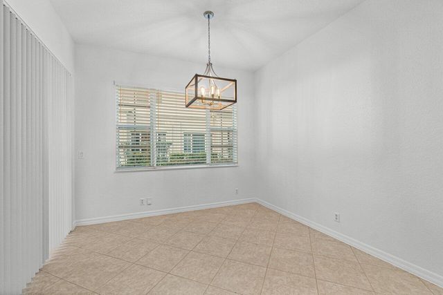 118 Lancaster Road, Boynton Beach, FL 33426